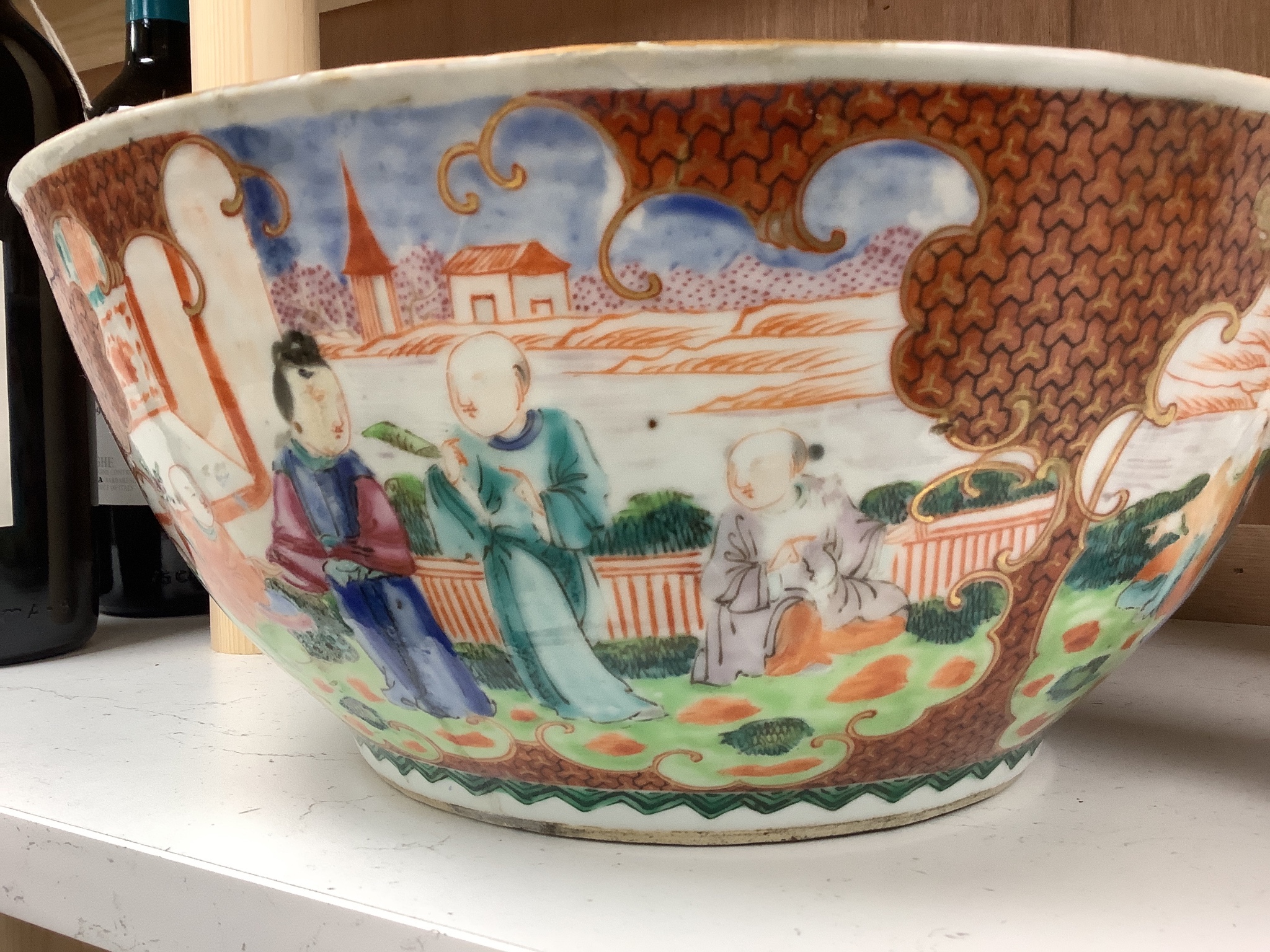 An 18th century Chinese famille rose punch bowl 30cm